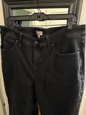 Madewell Black Cropped Mid-Rise Jeans